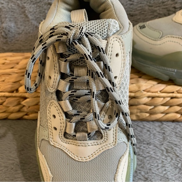 BALENCIAGA sneakers - Picture 6 of 11